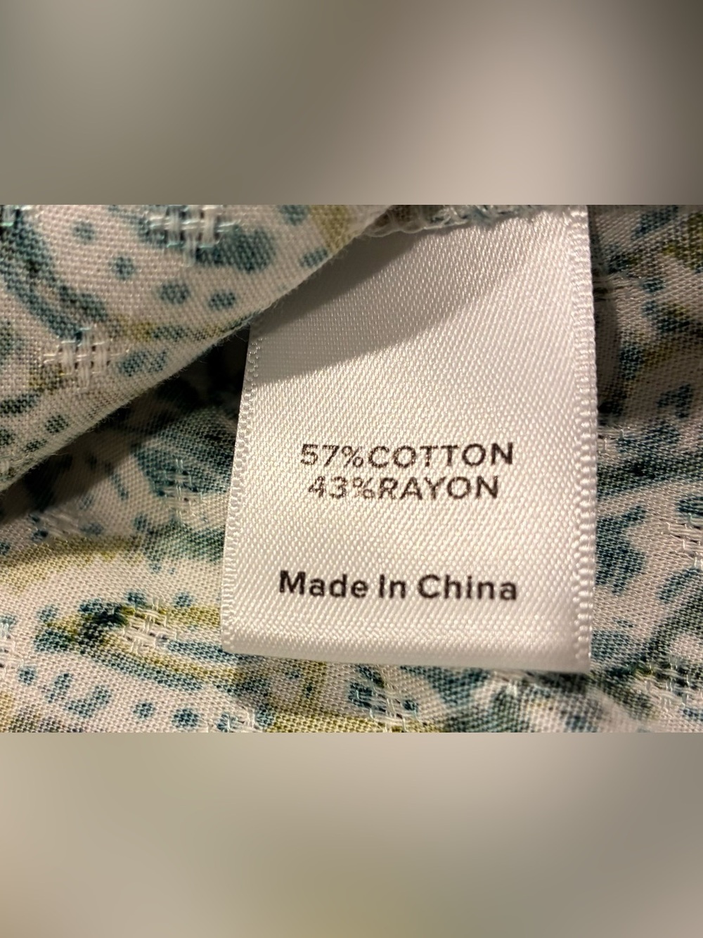 Roan+Ryan Blouse Split V Neck 3/4 Button Cuff Sleeve Green Multi Floral SZ. Med - Picture 5 of 13